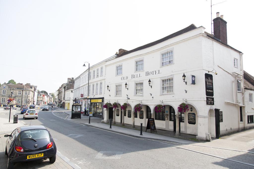 The Old Bell - Warminster Hotel Exterior photo